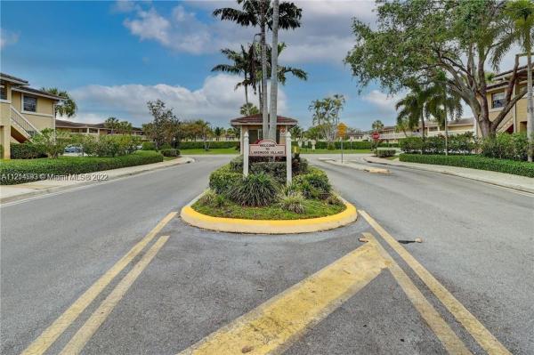 Lakewood Village Of Coral Springs, 839 Twin Lakes Dr #30-G, Coral Springs, Florida 33071, image 1