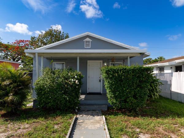 Gratigny Park, 860 NW 118th St, Pinewood, Florida 33168, image 1