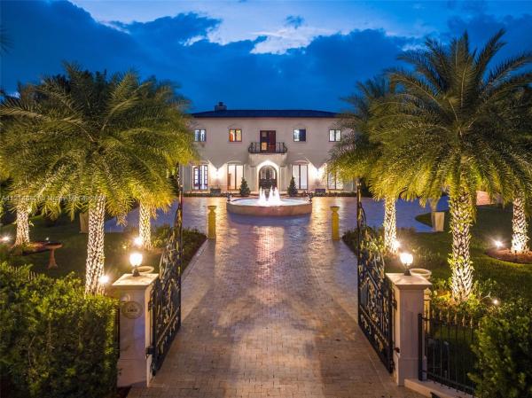Palmetto Bay Residential, 13800 Old Cutler Rd, Palmetto Bay, Florida 33158, image 1