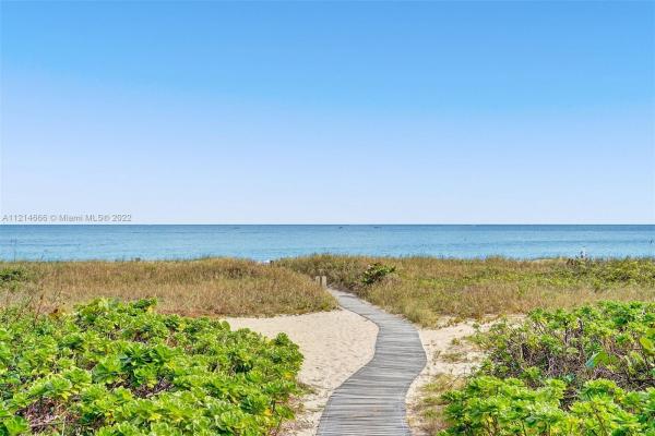 Hampton Beach Club, 1800 S Ocean Blvd #207, Lauderdale By The Sea, Florida 33062, image 1