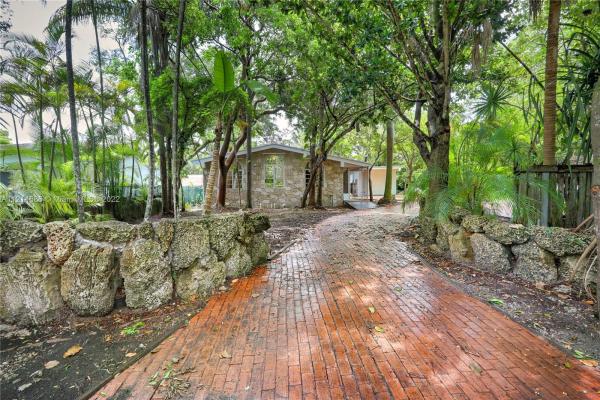 Cocoplum Terrace, 7031 SW 63rd Ct, South Miami, Florida 33143, image 2