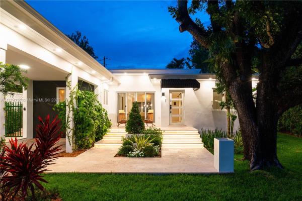 Pinecrest Manor, 3731 Battersea Rd, Miami, Florida 33133, image 1