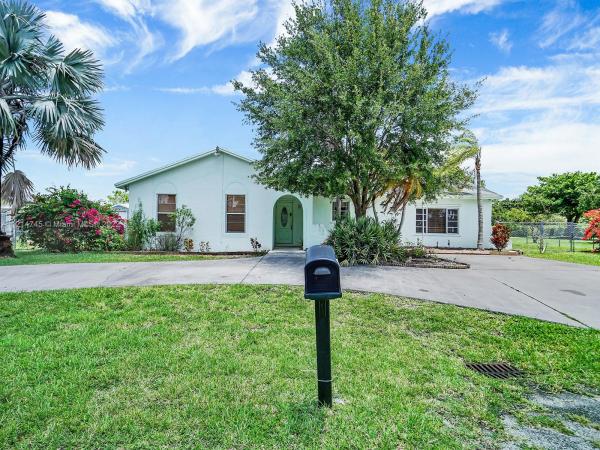 Waldin Park Estates, 16121 SW 284th St, The Hammocks, Florida 33033, image 1