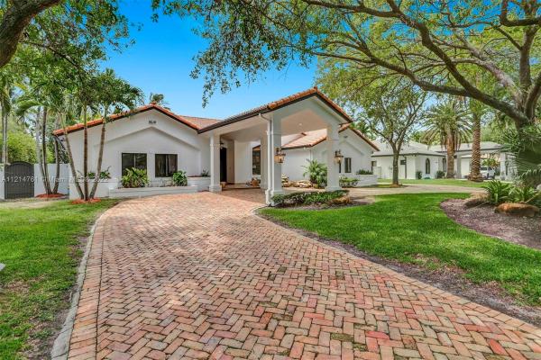 Sharon Estates, 12030 SW 77th Ter, Kendale Lakes, Florida 33183, image 1