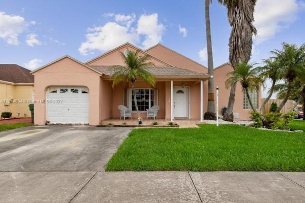 American Homes, 15360 SW 143rd Ave, Richmond West, Florida 33177, image 2