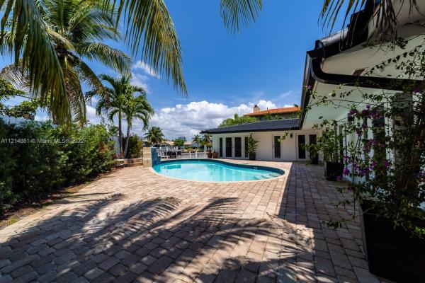 Eastern Shores, 16412 NE 34th Ave, North Miami Beach, Florida 33160, image 2