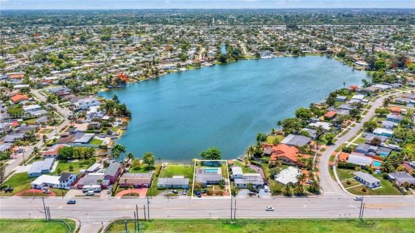 Westwood Lakes Residential, 5000 SW 107th Ave, Westwood Lakes, Florida 33165, image 2