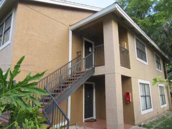 Vista Lago At The Hammocks, 15680 SW 106th Ln #808, The Hammocks, Florida 33196, image 1