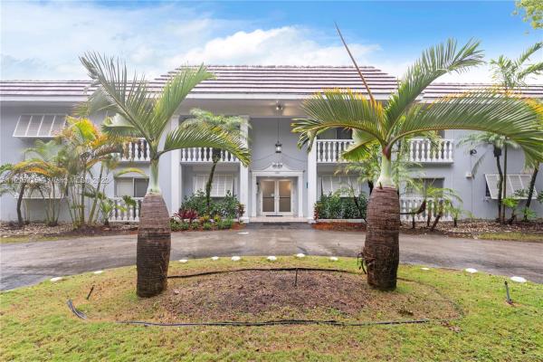 Royal Caribbean Club, 1200 Mariposa Ave #D105, Coral Gables, Florida 33146, image 1