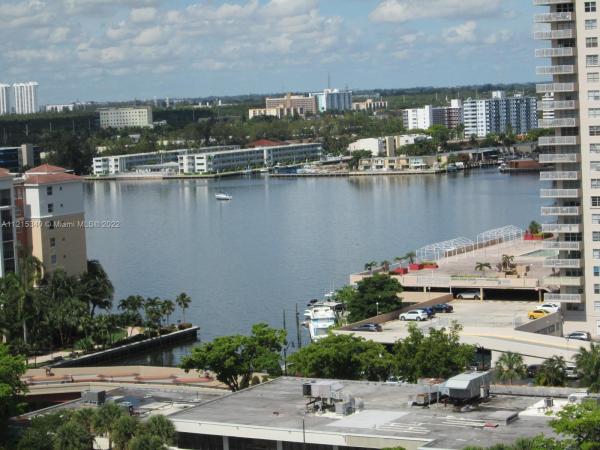 Winston Towers 400, 231 174th St #1609, Sunny Isles Beach, Florida 33160, image 2