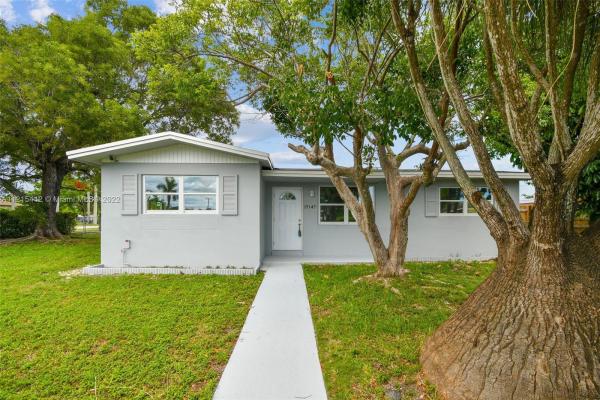 Palmland Homes South, 15145 SW 297th Ter, Leisure City, Florida 33033, image 2