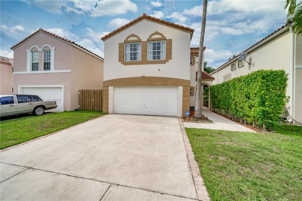 Lago Largo, 12297 NW 1st St, Plantation, Florida 33325, image 1