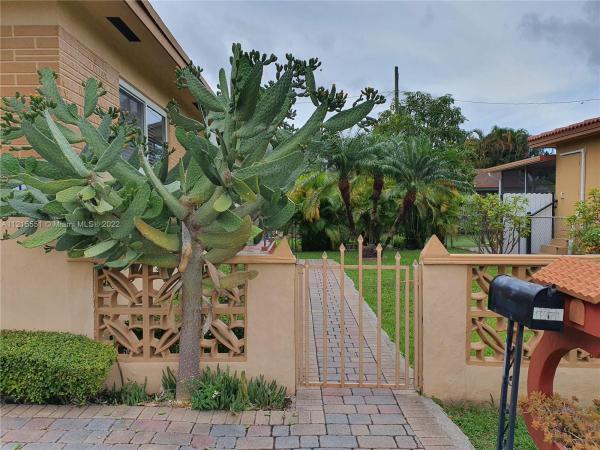 Coral Terrace Residential, 2211 SW 75th Ave, Coral Terrace, Florida 33155, image 1