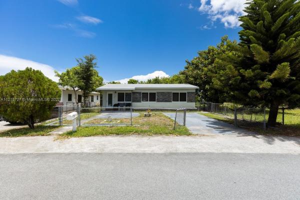 139 NW 14th Way, Dania Beach, Florida 33004, image 1