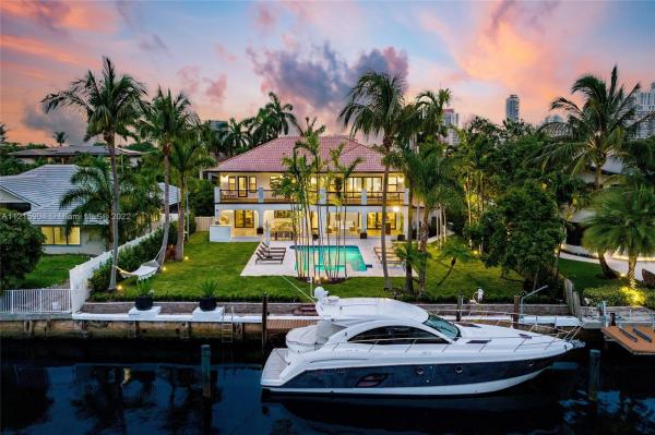 Golden Isles Estates, 119 Holiday Dr, Hallandale Beach, Florida 33009, image 1