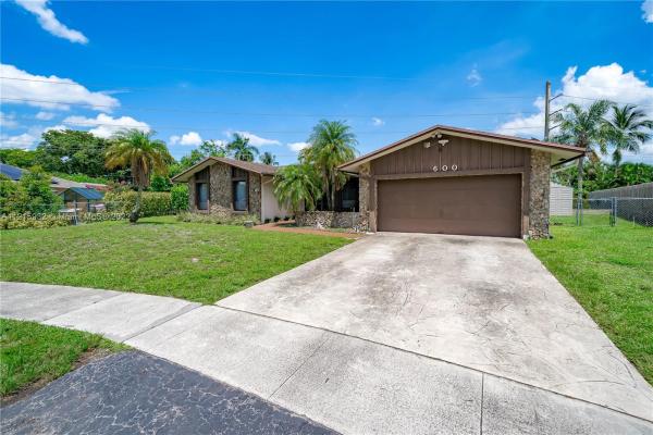 Plantation Hills, 600 NW 76th Ave, Plantation, Florida 33324, image 1