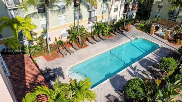 Regent Park At Young Circle, 1919 Van Buren St #620A, Hollywood, Florida 33020, image 2