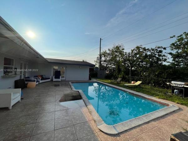 Miramar Tropical, 7642 Shalimar St, Miramar, Florida 33023, image 2
