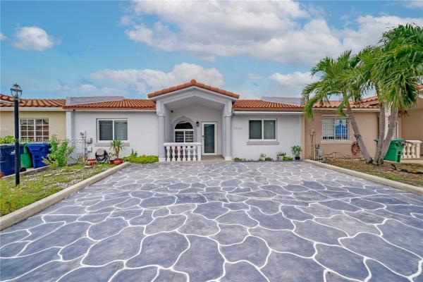 San Mateo, 17248 NW 74th Pl, Country Club, Florida 33015, image 1