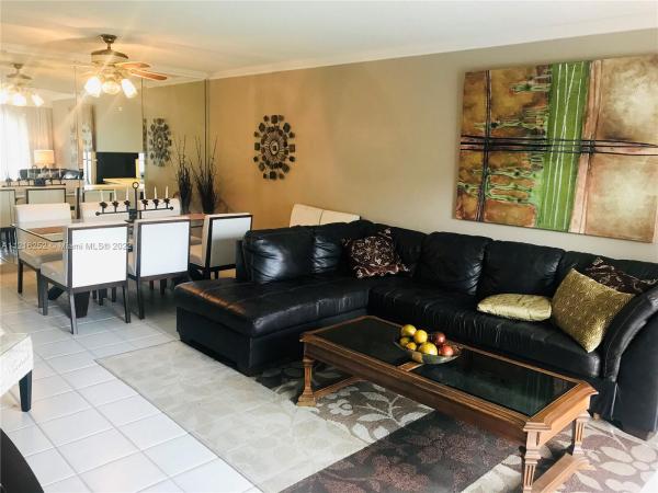 Danians North, 608 NE 2nd St #232, Dania Beach, Florida 33004, image 1