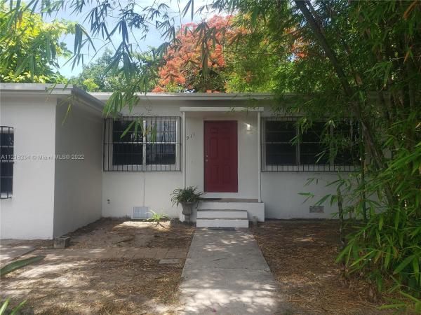 West Biscayne, 911 NW 99th St, Pinewood, Florida 33150, image 1