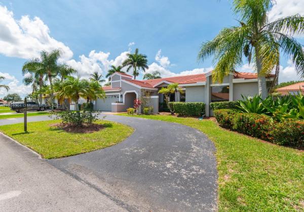 Waverly Hundred, 15822 Stonetower St, Davie, Florida 33331, image 1