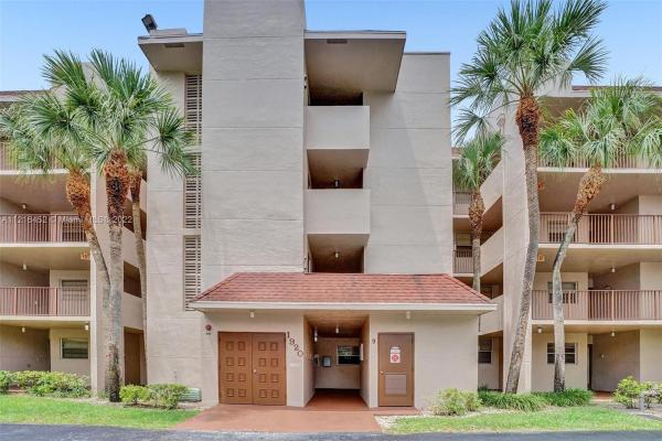 Sabal Palm Of Pine Island Ridge, 1920 Sabal Palm Dr #404, Davie, Florida 33324, image 2
