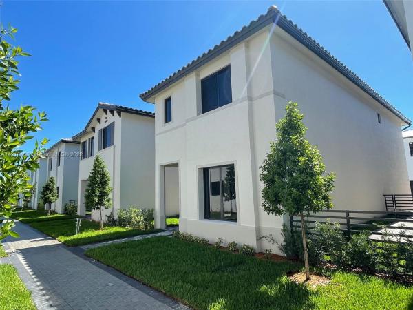 Canarias At Downtown Doral, 4422 NW 80th Ct, Doral, Florida 33166, image 2