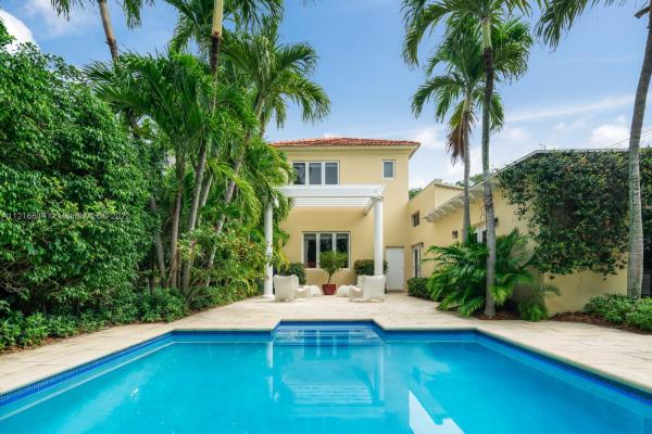 Tropical Isle Homes, 280 W Mcintyre St, Key Biscayne, Florida 33149, image 2