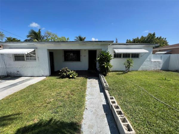 Arcola Gardens, 925 NW 84th St, West Little River, Florida 33150, image 1