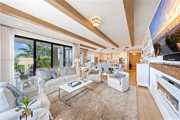 Naples Square, 1135 3rd Avenue South #409, Naples, Florida 34102, image 1