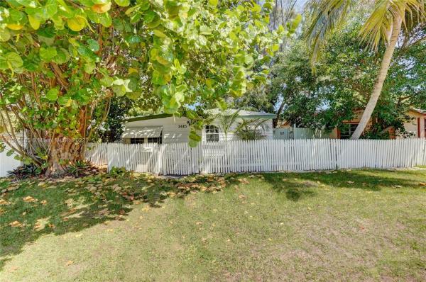 Hibiscus Gardens, 1415 SW 27th Ct, Fort Lauderdale, Florida 33315, image 1