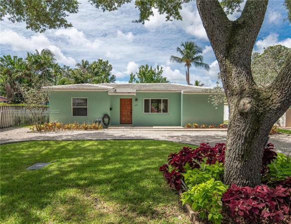Esmonda Terrace, 808 SW 15th St, Fort Lauderdale, Florida 33315, image 1
