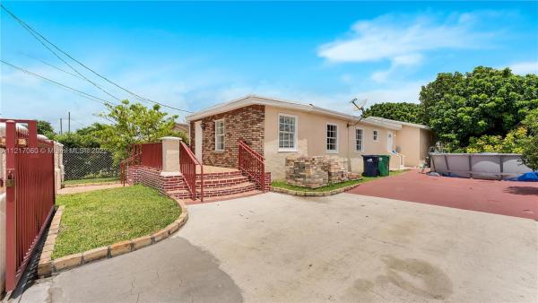Goulds No HOA, 11475 SW 214th St, Goulds, Florida 33189, image 2