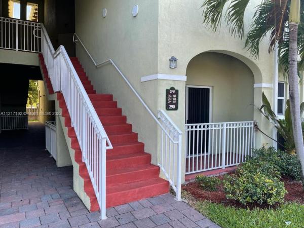 Century Park West, Fountainebleau, Florida 33172, image 1