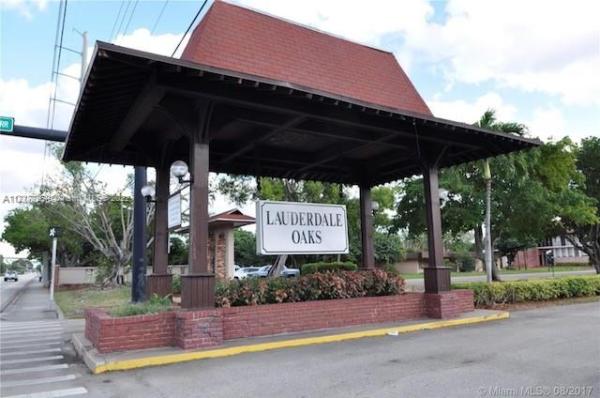 Lauderdale Oaks, Lauderdale Lakes, Florida 33313, image 2