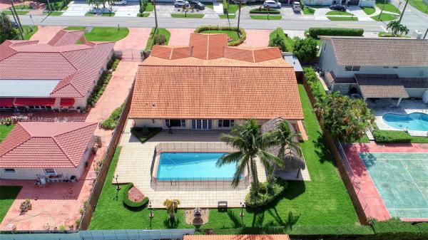 1530 SW 139th Ave, Unincorporated Dade County, Florida 33184, image 2