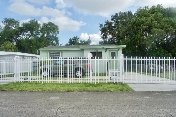 Queens Park, 1870 NW 115 St #, Westview, Florida 33167, image 1