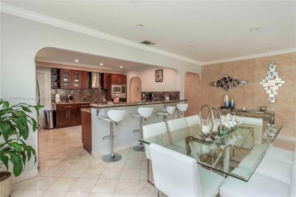 Hollywood Lakes, 1045 Hollywood Blvd, Hollywood, Florida 33019, image 2