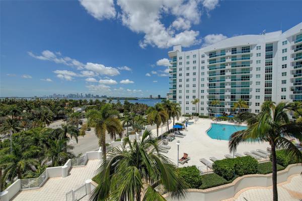 360, 7900 Harbor Island Dr #811, North Bay Village, Florida 33141, image 2