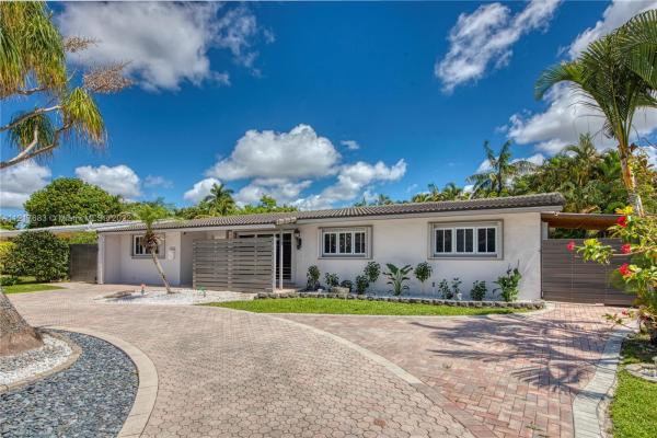 Oakland Heights, 1573 NE 37th St, Oakland Park, Florida 33334, image 1