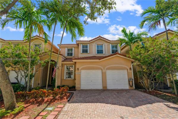 Kendall Breeze, 12153 SW 123rd Ct, Three Lakes, Florida 33186, image 1