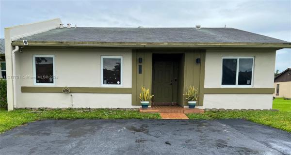 Devon Aire Villas, 12313 SW 111th S Canal Street Rd, The Crossings, Florida 33186, image 2