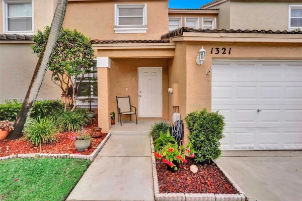 Park Crossing, 1321 NW 154th Ave #1321, Pembroke Pines, Florida 33028, image 1