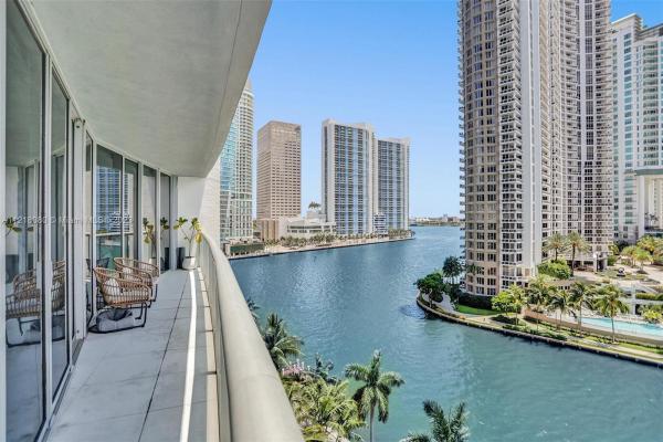 Icon Brickell Tower 2, 495 Brickell Ave #BAY905, Miami, Florida 33131, image 2