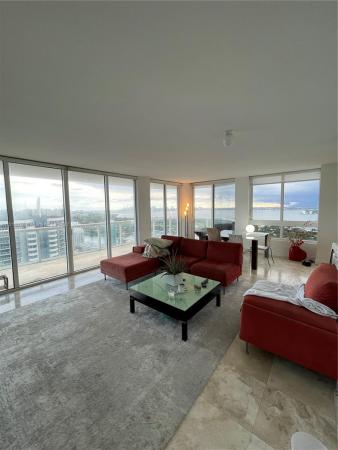 Akoya, 6365 Collins Ave #3507, Miami Beach, Florida 33141, image 2