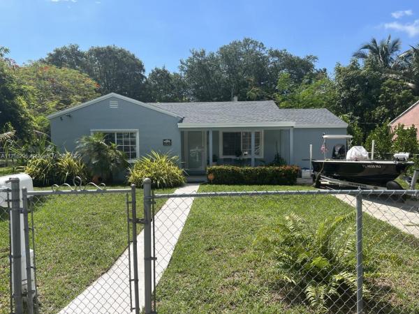 Green Oaks, 1510 NE 132nd Rd, North Miami, Florida 33161, image 2