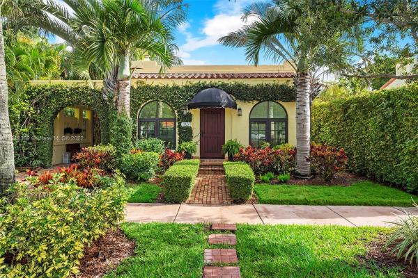 Coconut Grove, 315 Viscaya Ave, Coral Gables, Florida 33134, image 2