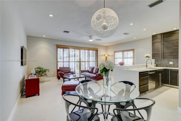 Villa Victoria, 706 NE 2nd St #1, Fort Lauderdale, Florida 33301, image 1