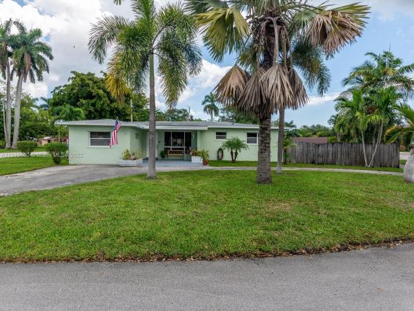 Central Golf Of Hollywood, 903 N Golf Dr, Hollywood, Florida 33021, image 1